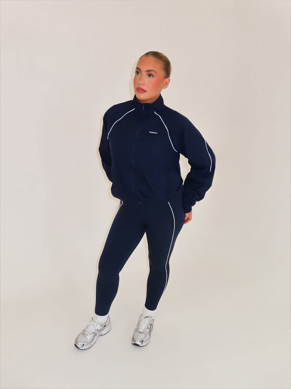 Forma Outline Active Jacket & Legging Set