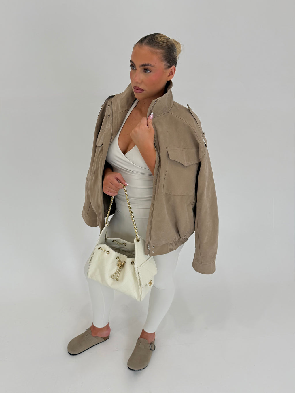 Forma Ivory SkinForm Sculpt V-Neck Activewear Set